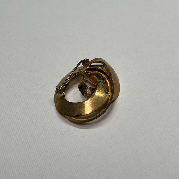 Vintage Gold-Tone Textured Brooch W/ Faux Pearl - Picture 4 of 5